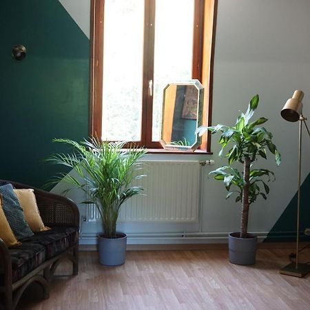 Ferienwohnung Chez Joséphine et Pierre Cassel Exterior foto