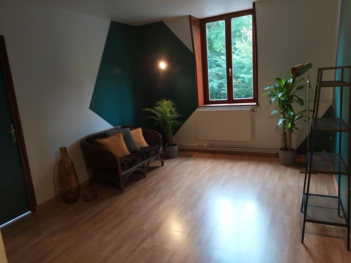 Ferienwohnung Chez Joséphine et Pierre Cassel Exterior foto